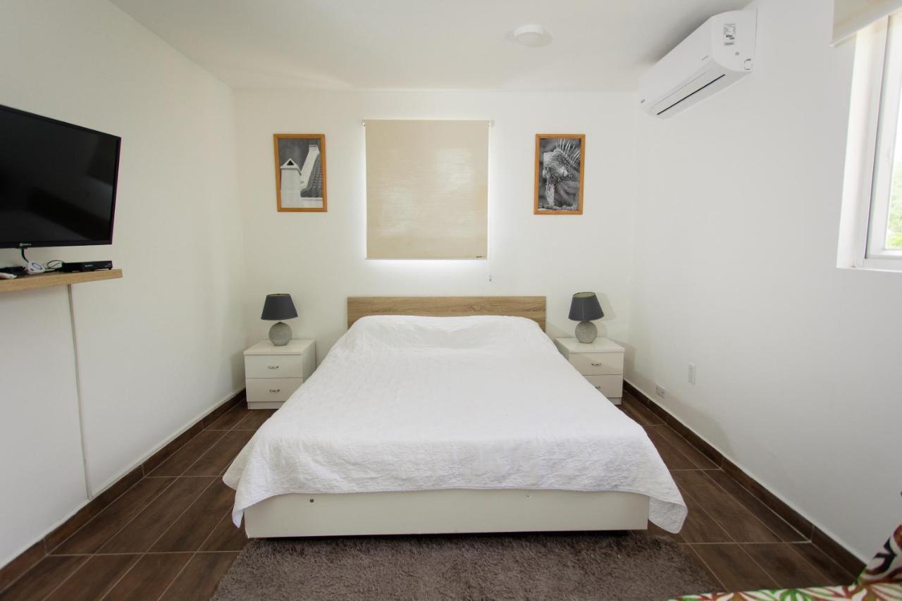 Westpunt Beach Apartments Willemstad Ngoại thất bức ảnh