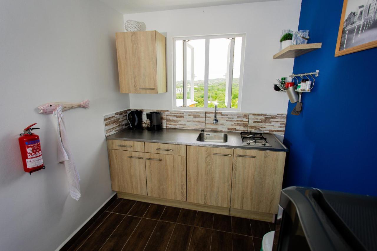 Westpunt Beach Apartments Willemstad Ngoại thất bức ảnh