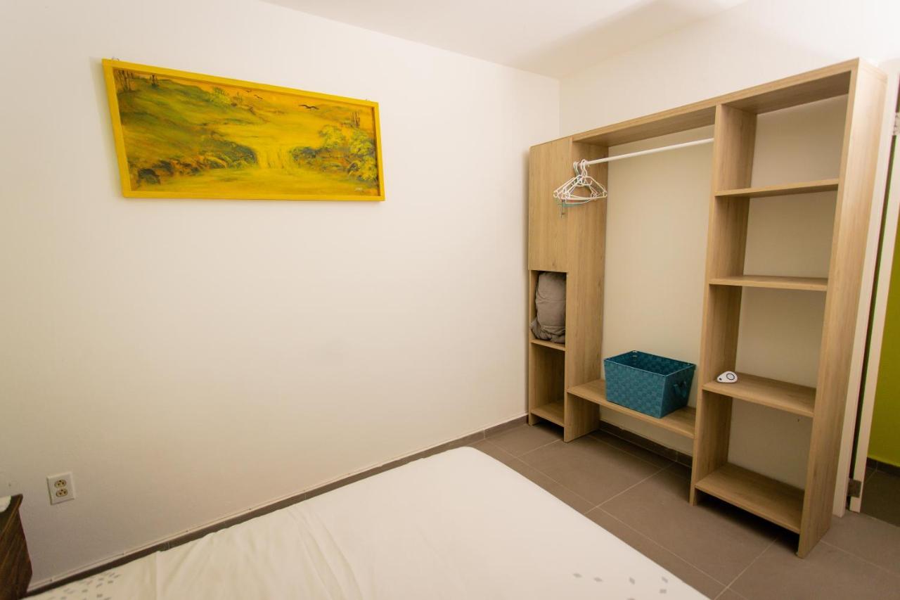 Westpunt Beach Apartments Willemstad Ngoại thất bức ảnh