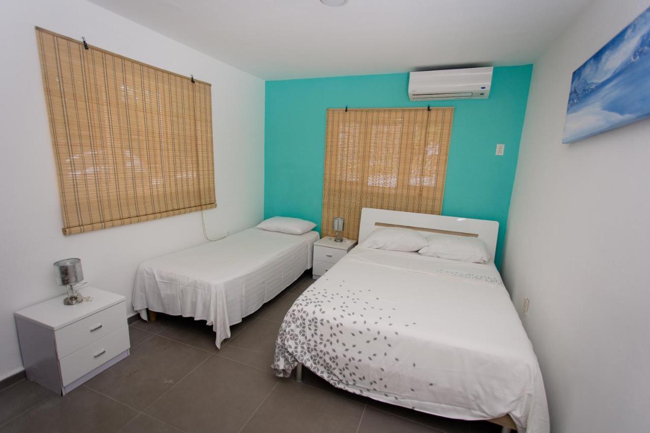 Westpunt Beach Apartments Willemstad Ngoại thất bức ảnh